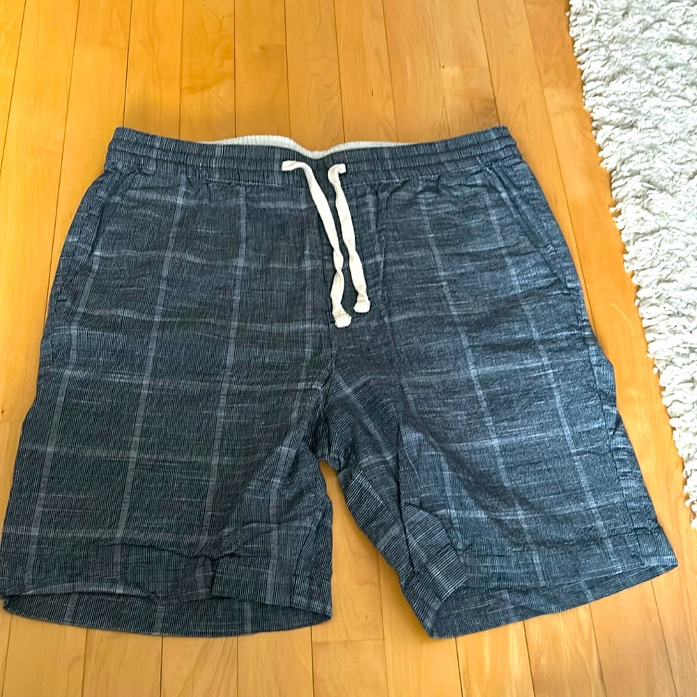 Banana Republic summer shorts